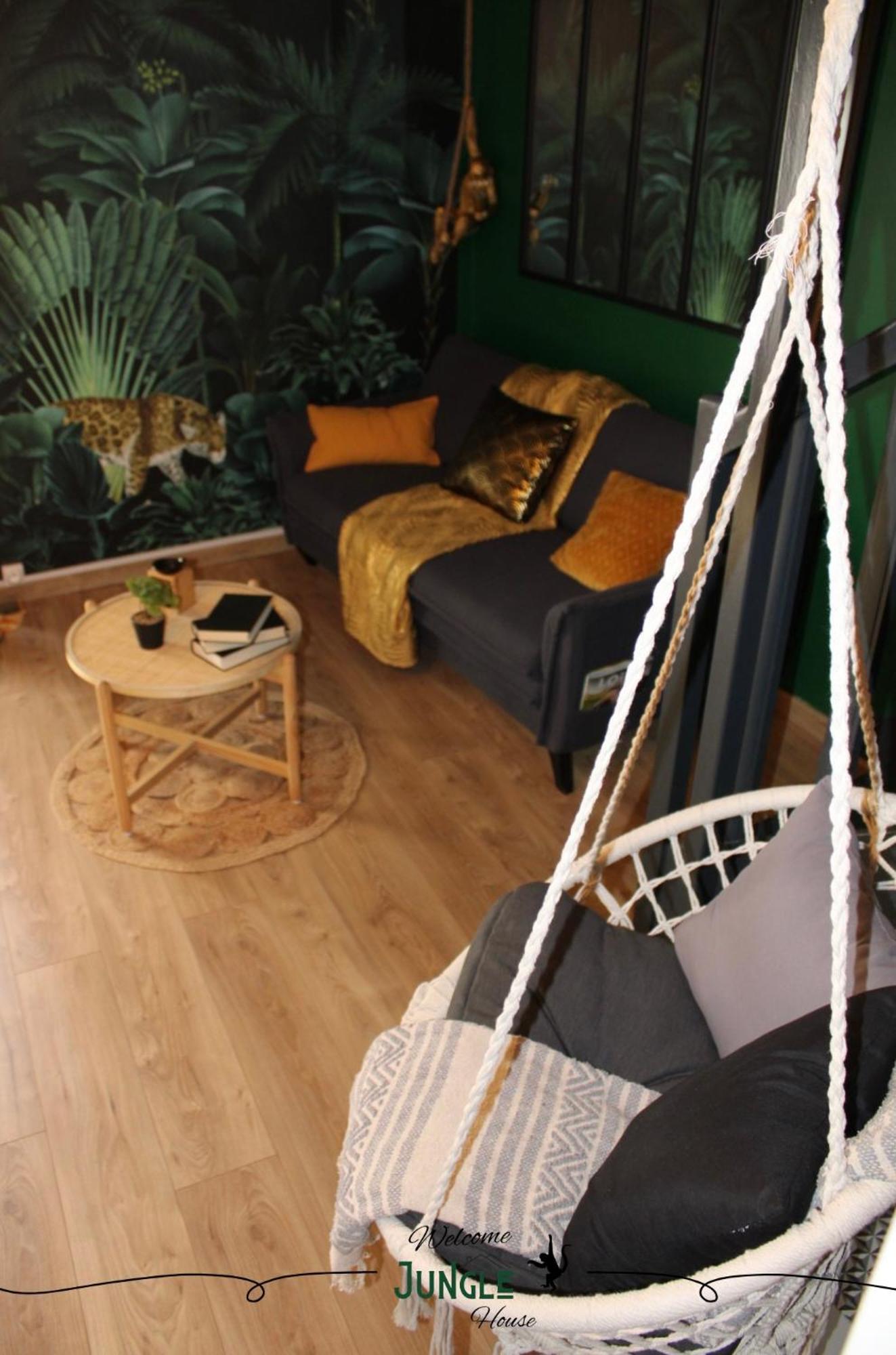 Maison "Jungle House" 90 M2 Billard, Retroprojecteur, Bar A Jeux , Vinyle, Wifi Fibre, Ideal Pro & Famille A Монбризон Экстерьер фото